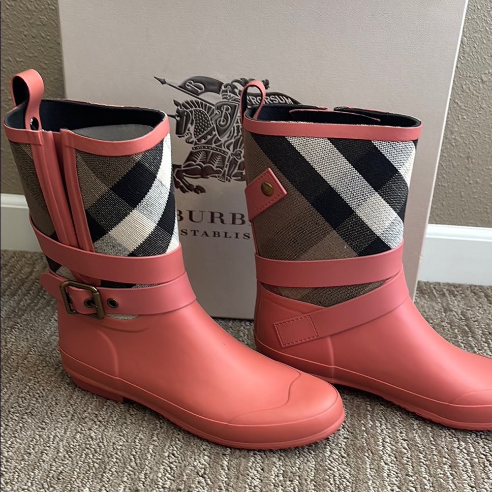 Burberry Pink Plaid Rain Boots - Picture 2 of 7